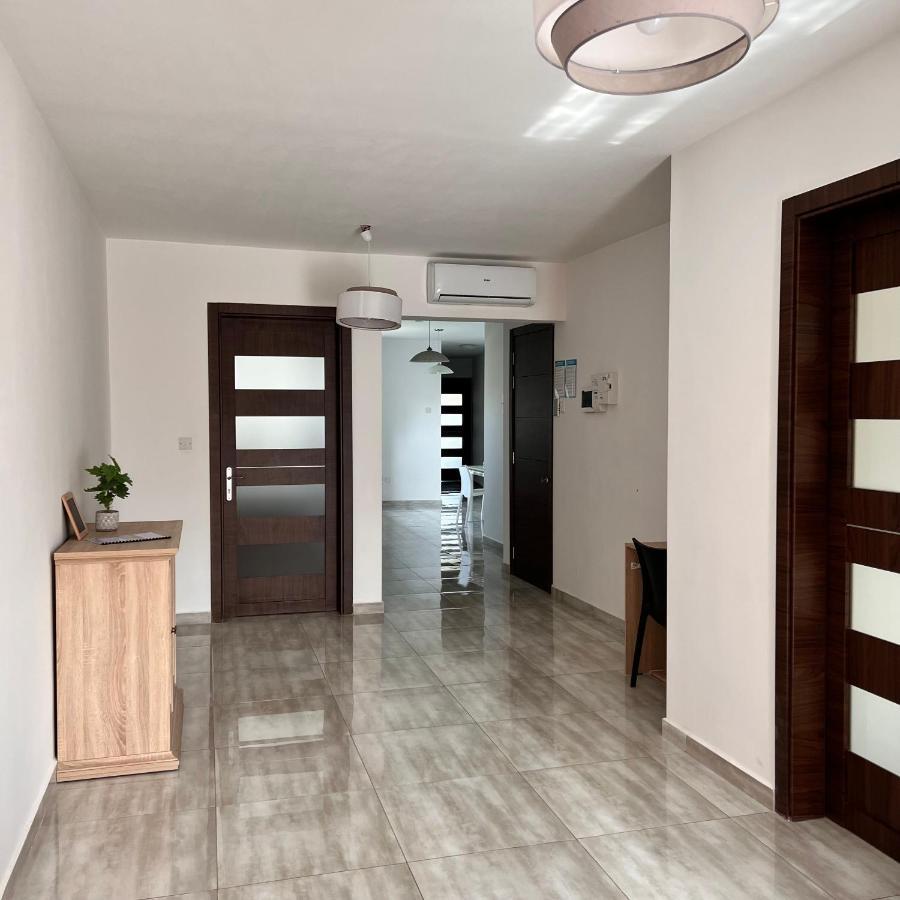 F4 Room 3, Private Room Two Single Beds Shared Bathroom Msida Esterno foto